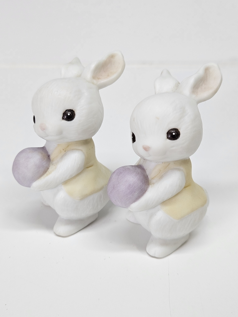 VINTAGE Hallmark 1984 Bisque Porcelain Easter Bunny Rabbit Hand Painted Set 2
